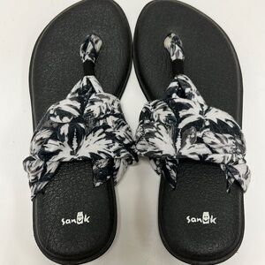 Sanuk Yoga Sling 2 Black/White Print Size 9